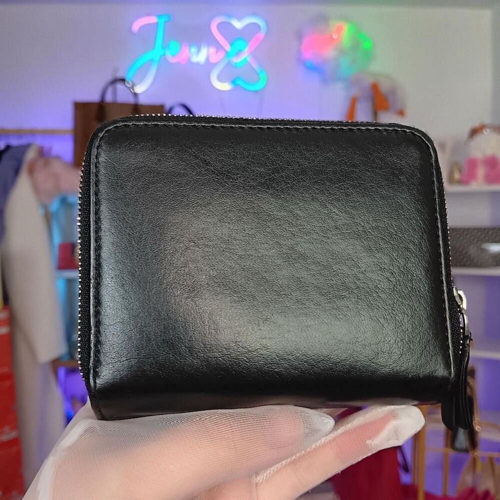Balenciaga Black White Logo Leather Compact Wallet Women’s Men’s - Picture 6 of 10